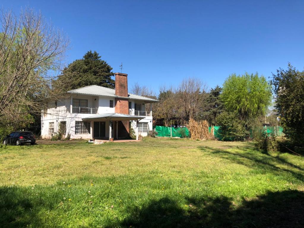 ¡ RESERVADA ! CASA EN BARRIO PARQUE EXALTACIÓN